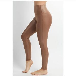 SAVVI Mirage Liquid Yoga Leggings in Mocha M